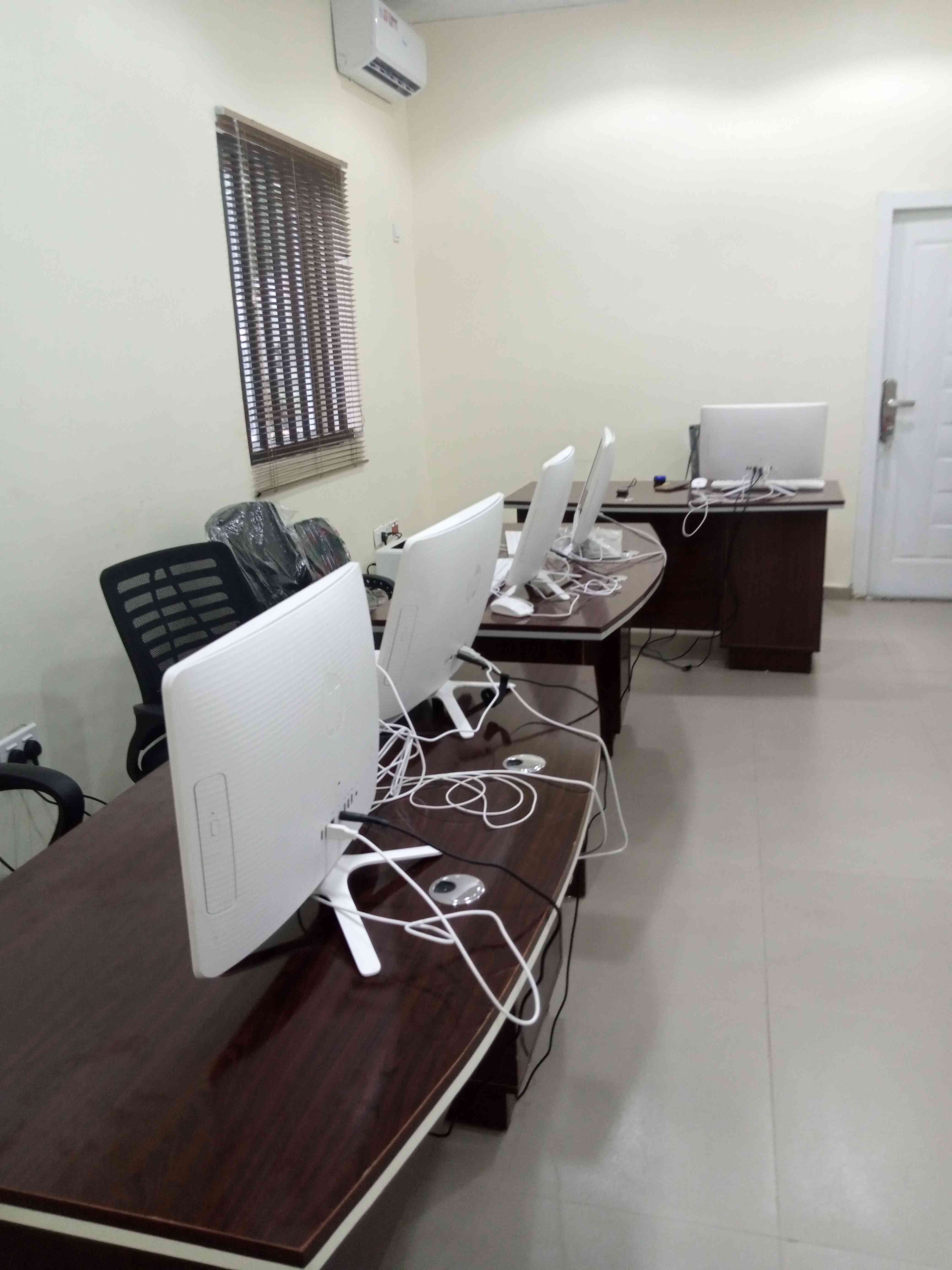 Medical Equipment And Installation Of Children’S Neonatal Icu 