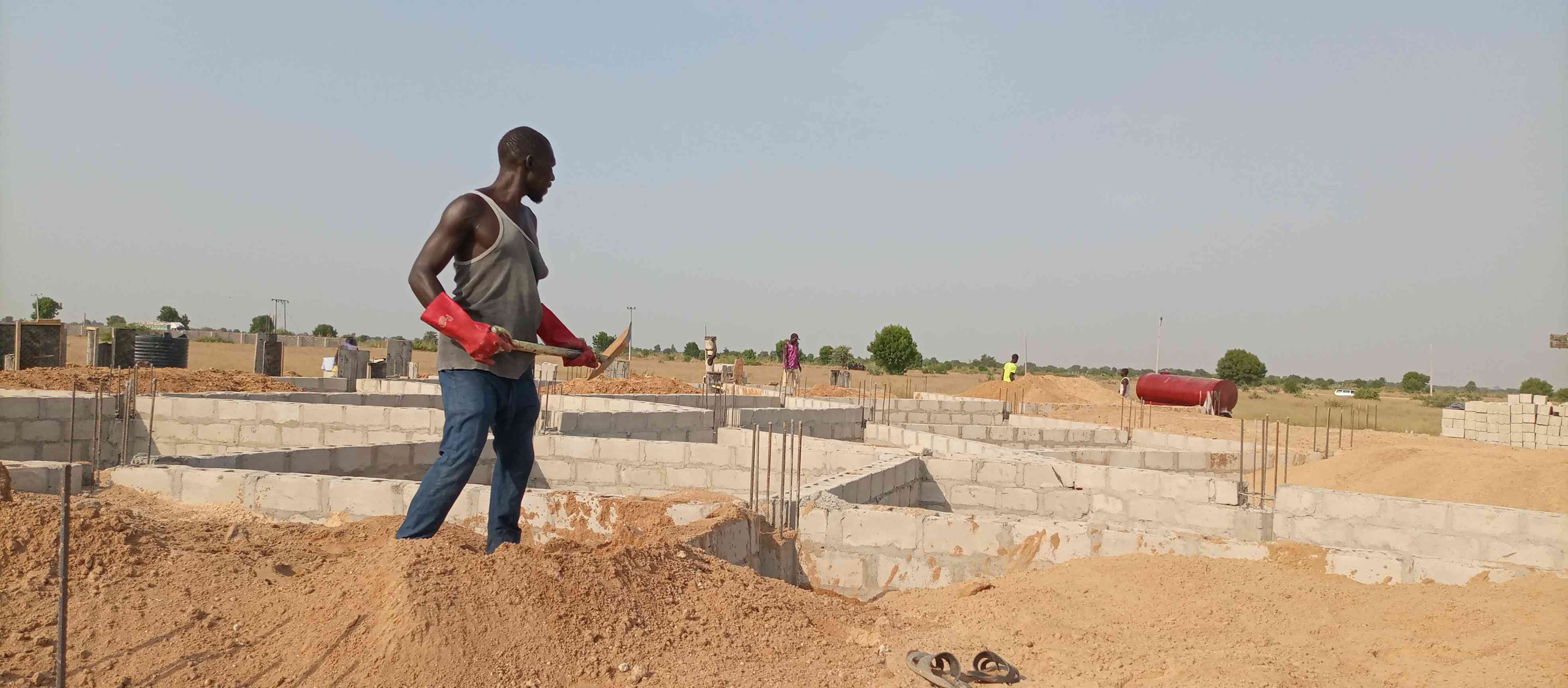 Construction Of 1000 Capacity Lecture Theatre( Across Nworie River) Phase Ii