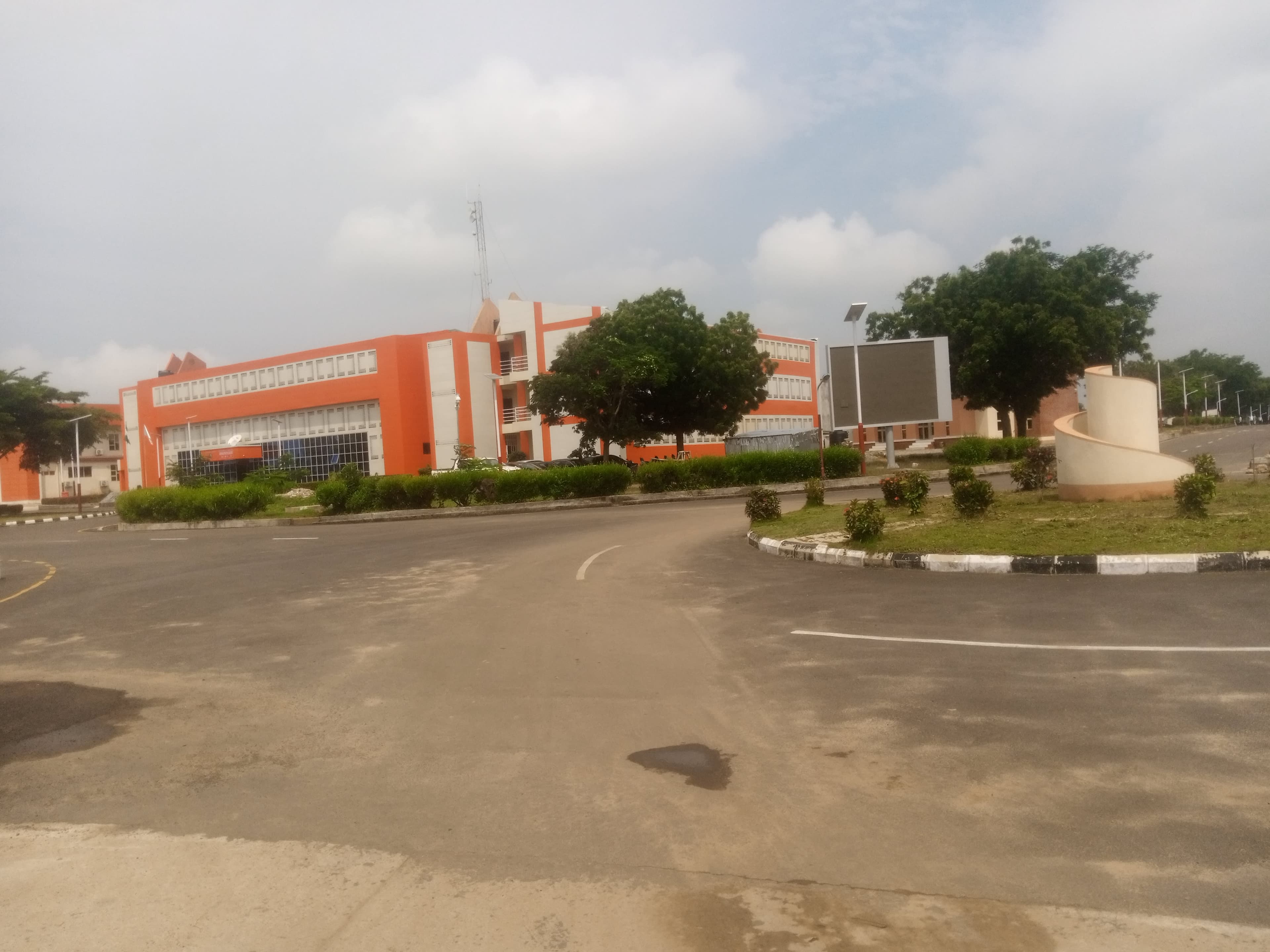 Reconstruction And Expansion Of The Institute Internal Roads